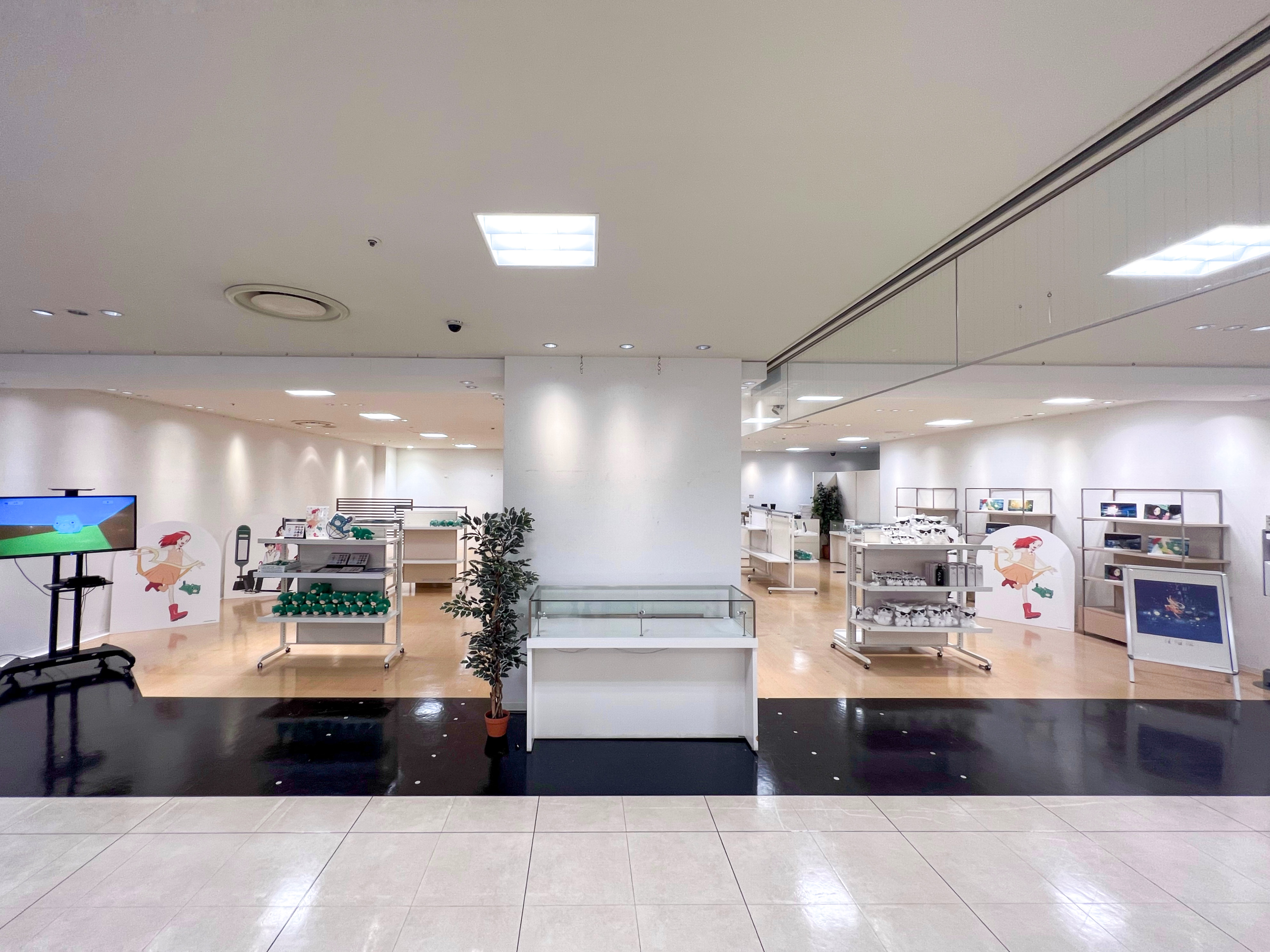 マルイファミリー海老名 5階 カレンダリウムc01 アニメイベントや絵画展などに向いてます ショップカウンター