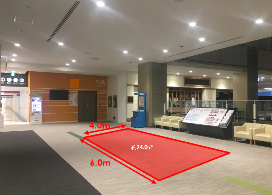 【ららぽーと立川立飛】2階 中央エスカレーター前