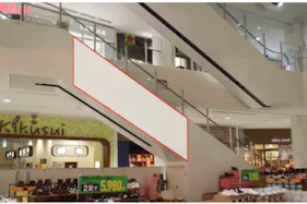 【イオンモール甲府昭和】モール内広告 エスカレーター側面