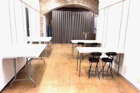 【フレンドリー商店街/十三駅3分】各種ポップアップやPRイベントに適した通行量の多い商店街にある視認性の高い路面スペース