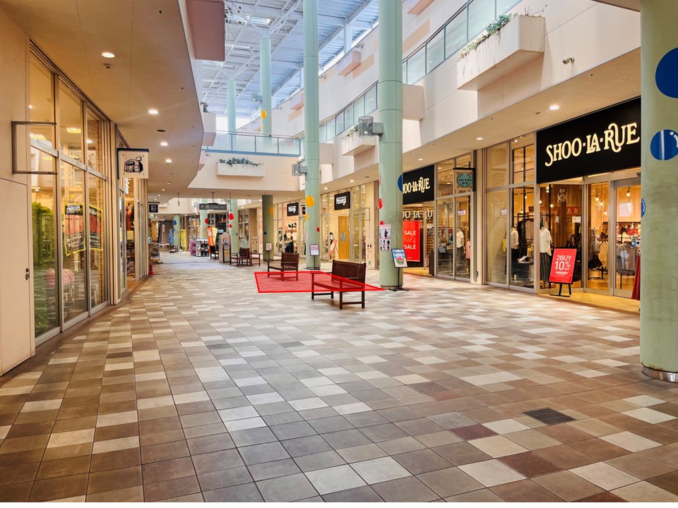 【イオンタウン鈴鹿】販促プロモーションや食物販に最適な1階本館通路沿いにあるイベントスペース