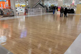 【イオンモール高岡】イベントスペース③(Zoff前)