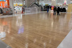 【イオンモール高岡】イベントスペース③(Zoff前)