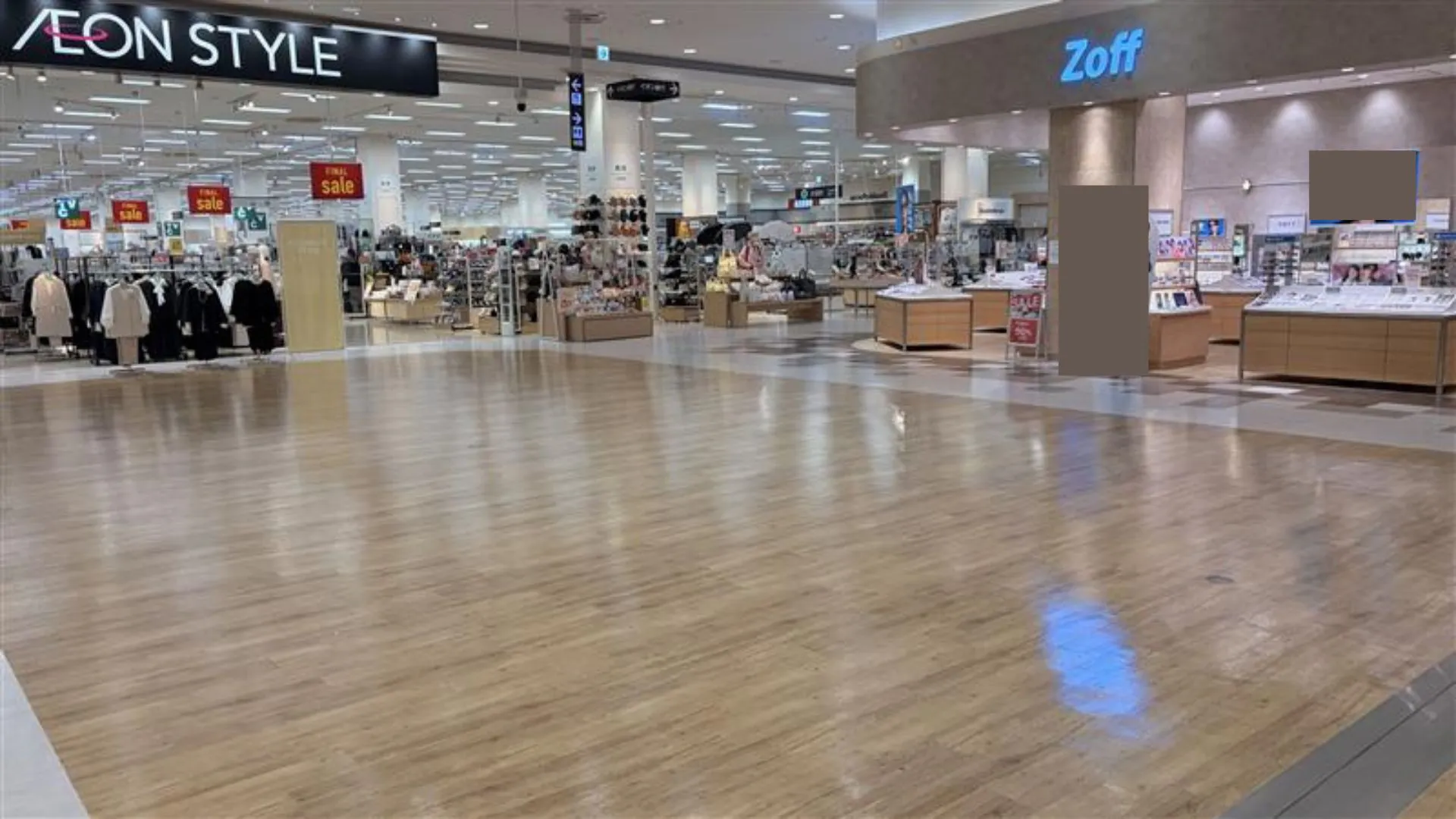 【イオンモール高岡】イベントスペース③(Zoff前)