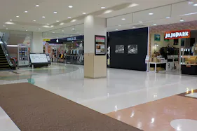 【イオンモールつがる柏】アミューズメント東入口