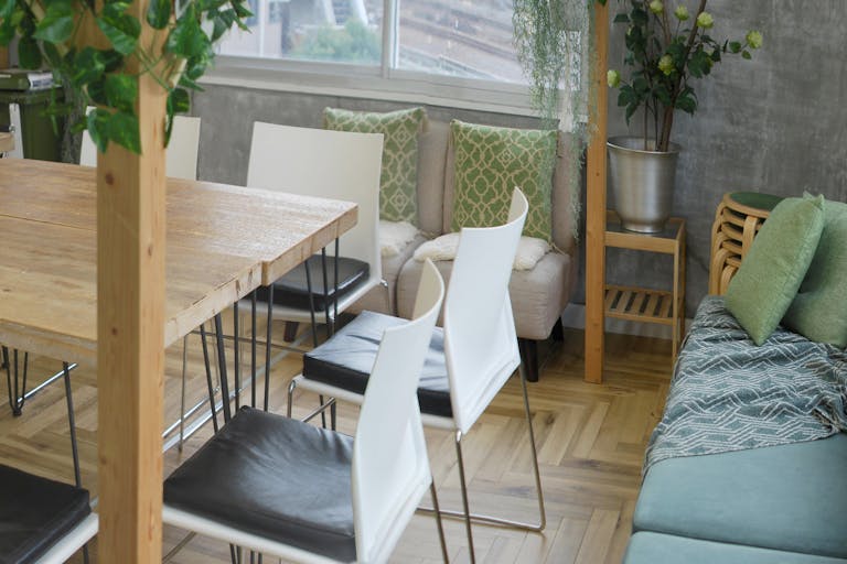 【JR大久保駅3分】オフサイトミーティング・ワークショップ・撮影に適したカフェ風スペースの画像5