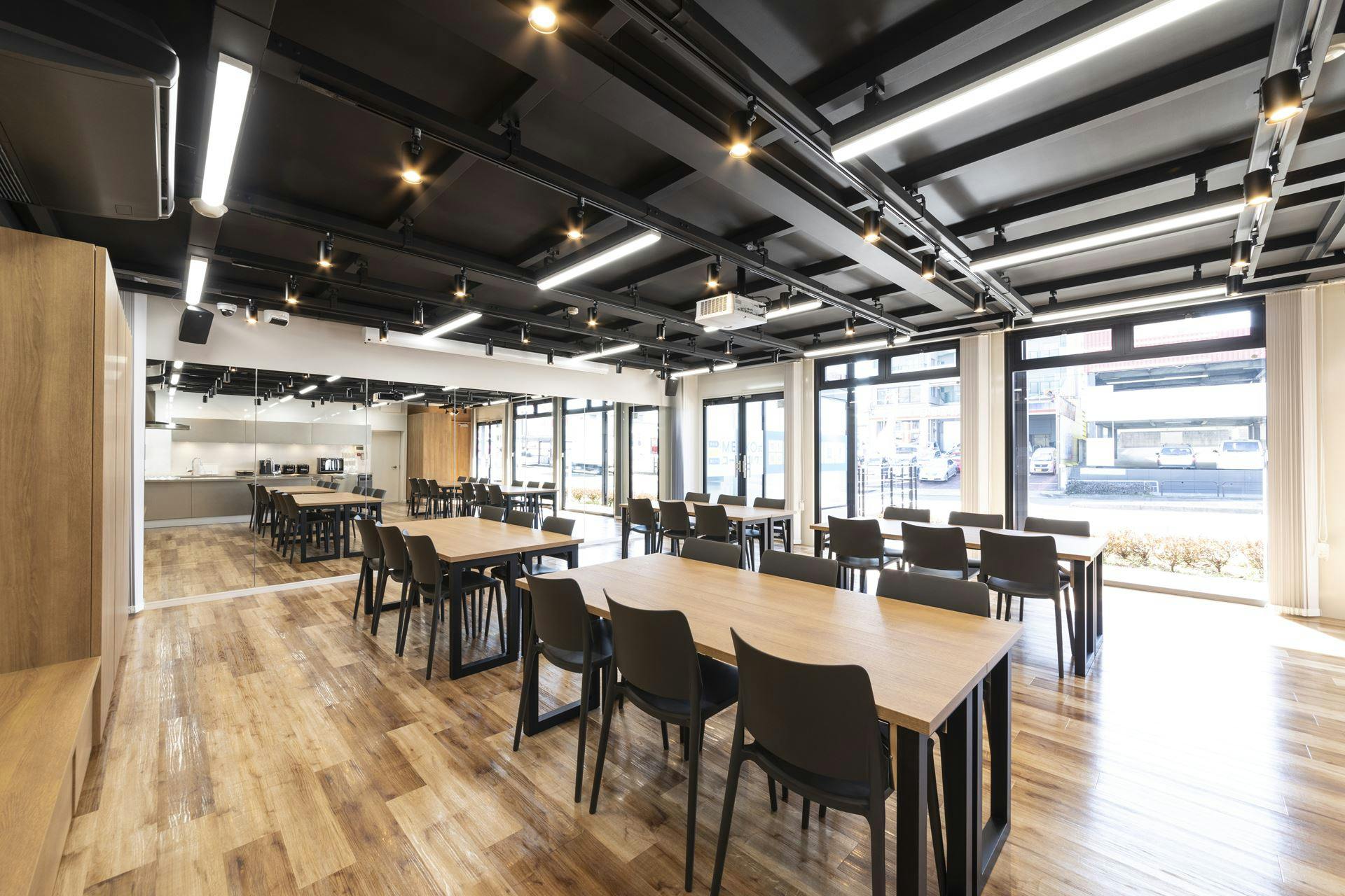 【茶屋ヶ坂駅4分】自主企画マルシェやワークショップに最適なお手頃価格のレンタルスペース「Community1」／敷地全体の貸切イベント開催も可能！の画像