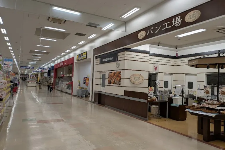 【イオンスーパーセンター南相馬】食品レジ前催事場 販促プロモーションや物販に最適なスーパー店内催事イベントスペースの画像5