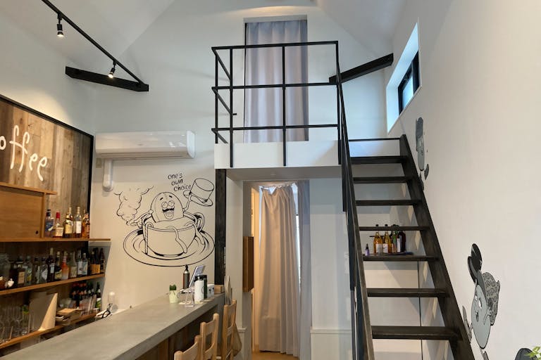 【渋谷駅8分】飲食込みのレセプションイベントやポップアップストア、プロモーションに適した代官山、桜丘、鉢山に囲まれた高級住宅が立ち並ぶエリアに位置するカフェ内イベントスペース(全館貸切)の画像1