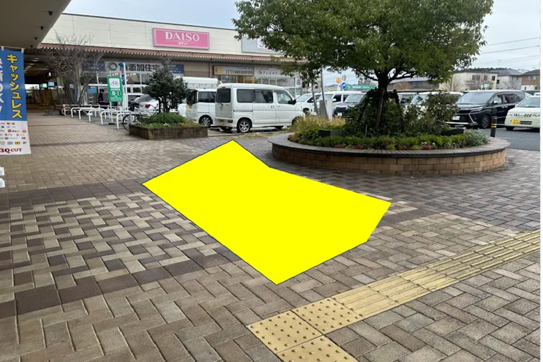 【イオンタウン木更津請西(キッチンカーB)】キッチンカー出店に適した商業施設内の駐車場を利用可能なイベントスペースの画像1