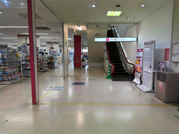 【イオン船岡店】１Fエスカレーター前 販促プロモーションに最適なスーパー店内催事イベントスペース