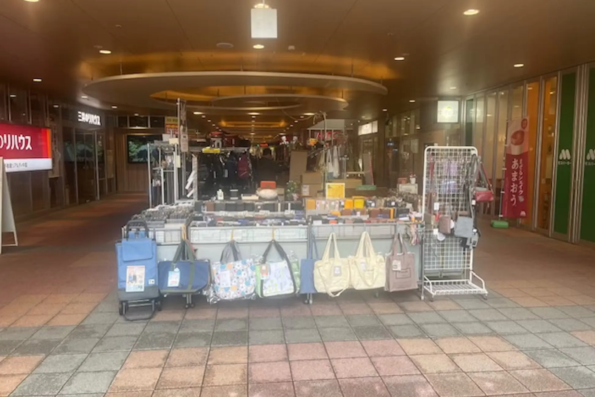 【フレスタモールカジル横川】プロモーションや物販に最適なエントランススペース①