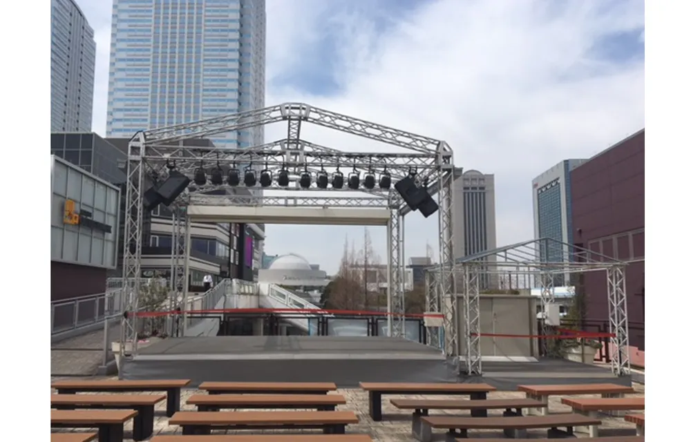 【三井アウトレットパーク 幕張】B-SITE 2階 イベントステージ