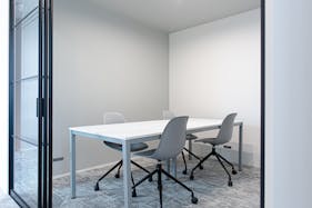 【商店街のアーケード内! 中書島駅・伏見桃山駅より徒歩7分】ワークショップやポップアップストア、撮影用途に最適な「納屋町商店街」の中にあるレンタルスペース