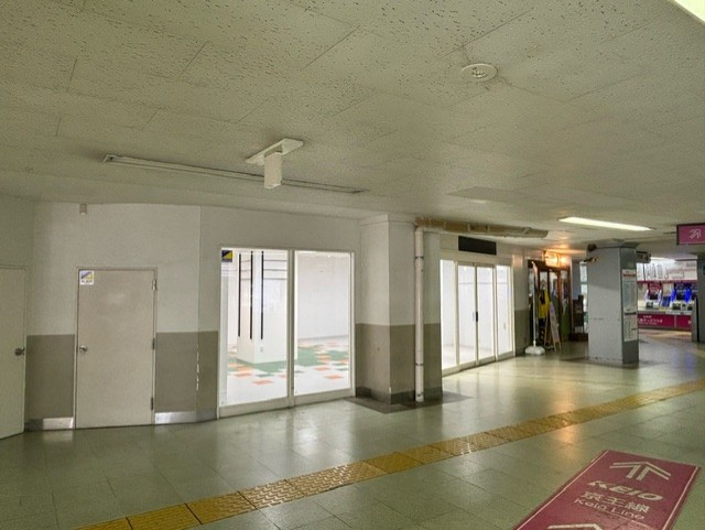 【高尾駅店舗】南口改札前52ラッチ　物販、プロモーションイベントに最適、高尾駅南口直結のイベントスペース