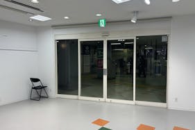 【高尾駅店舗】南口改札前52ラッチ 物販、プロモーションイベントに最適、高尾駅南口直結のイベントスペース