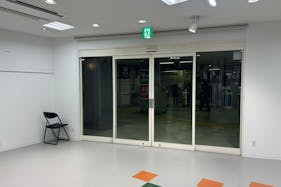 【高尾駅店舗】南口改札前52ラッチ 物販、プロモーションイベントに最適、高尾駅南口直結のイベントスペース