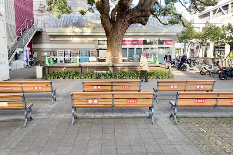 【イオン秦野】プロモーションや体験型のイベントに最適な地域密着型のショッピングセンター出入り口近くの屋外イベントスペースの画像1