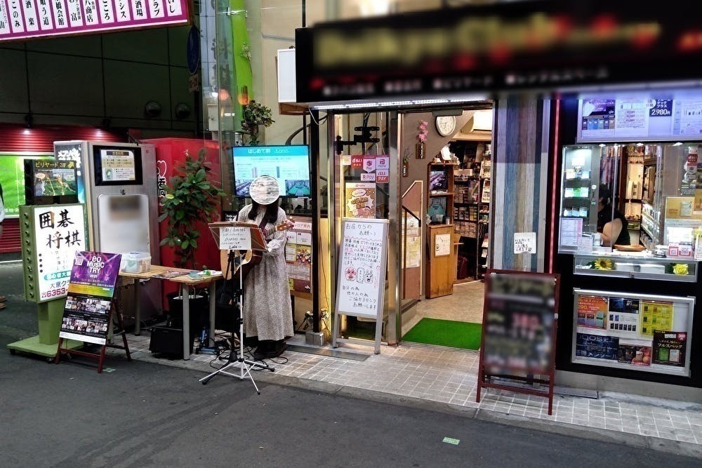 【京橋駅2分】 アーケード商店街内の一等地路面スペース