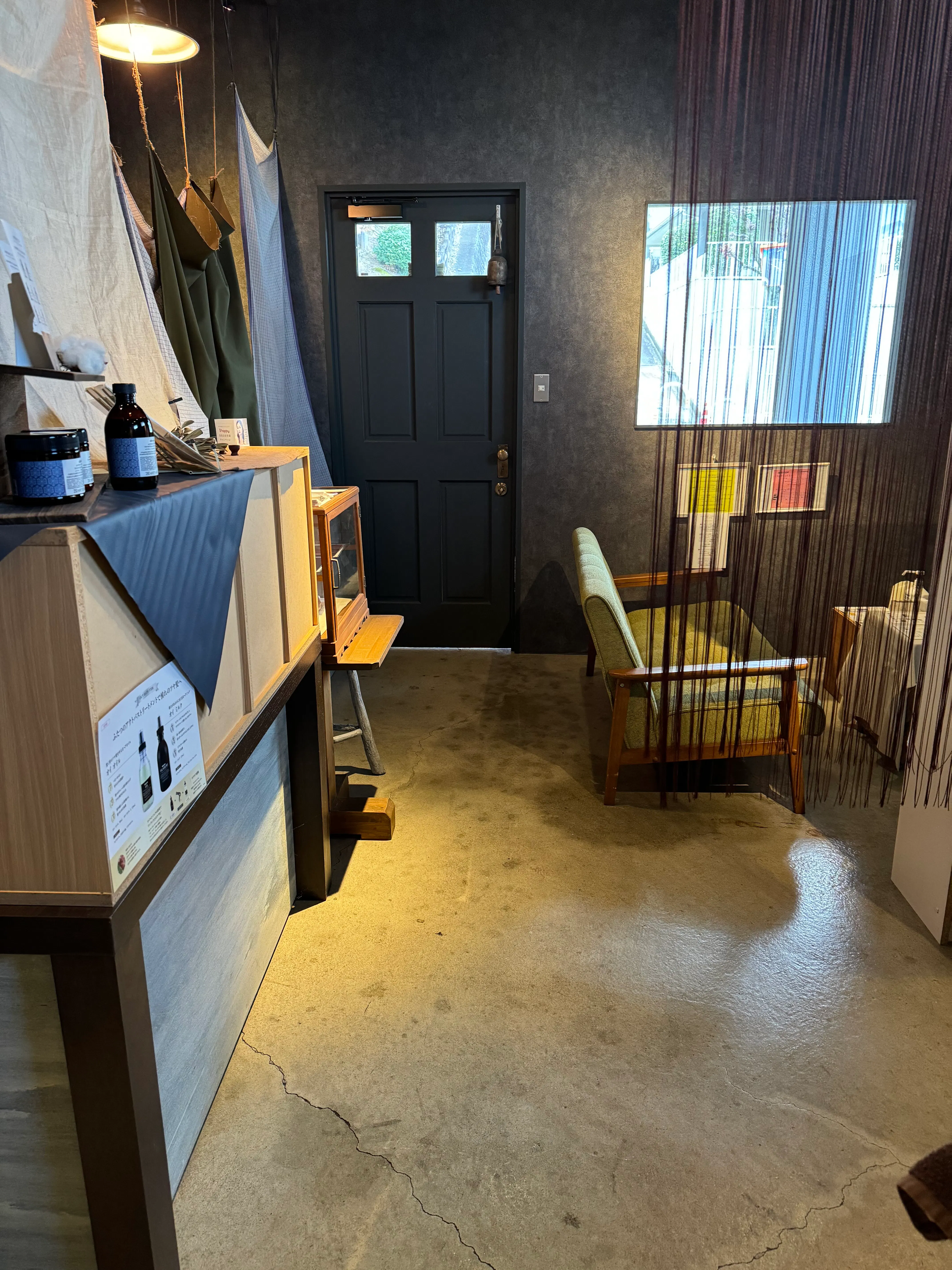 【大阪府堺市】ネイルやマツエクの施術可能✳︎またポップアップや展示会などで利用可能な落ち着いた空間のイベントスペース