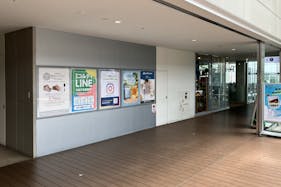 【経堂コルティ】経堂コルティ2階エスカレーター横