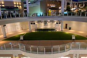 【あべのキューズモール】「3F スカイコート」 ステージイベントやサンプリングイベントに最適