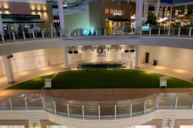 【あべのキューズモール】「3F スカイコート」 ステージイベントやサンプリングイベントに最適