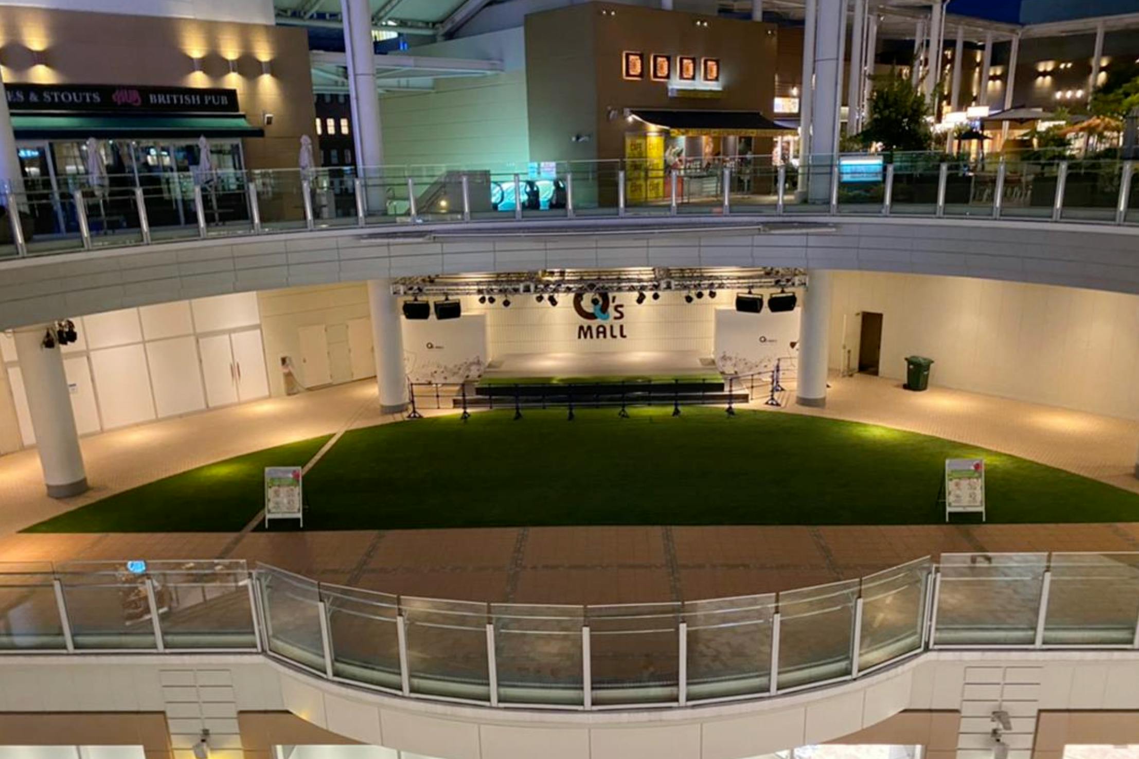 【あべのキューズモール】「3F スカイコート」 ステージイベントやサンプリングイベントに最適