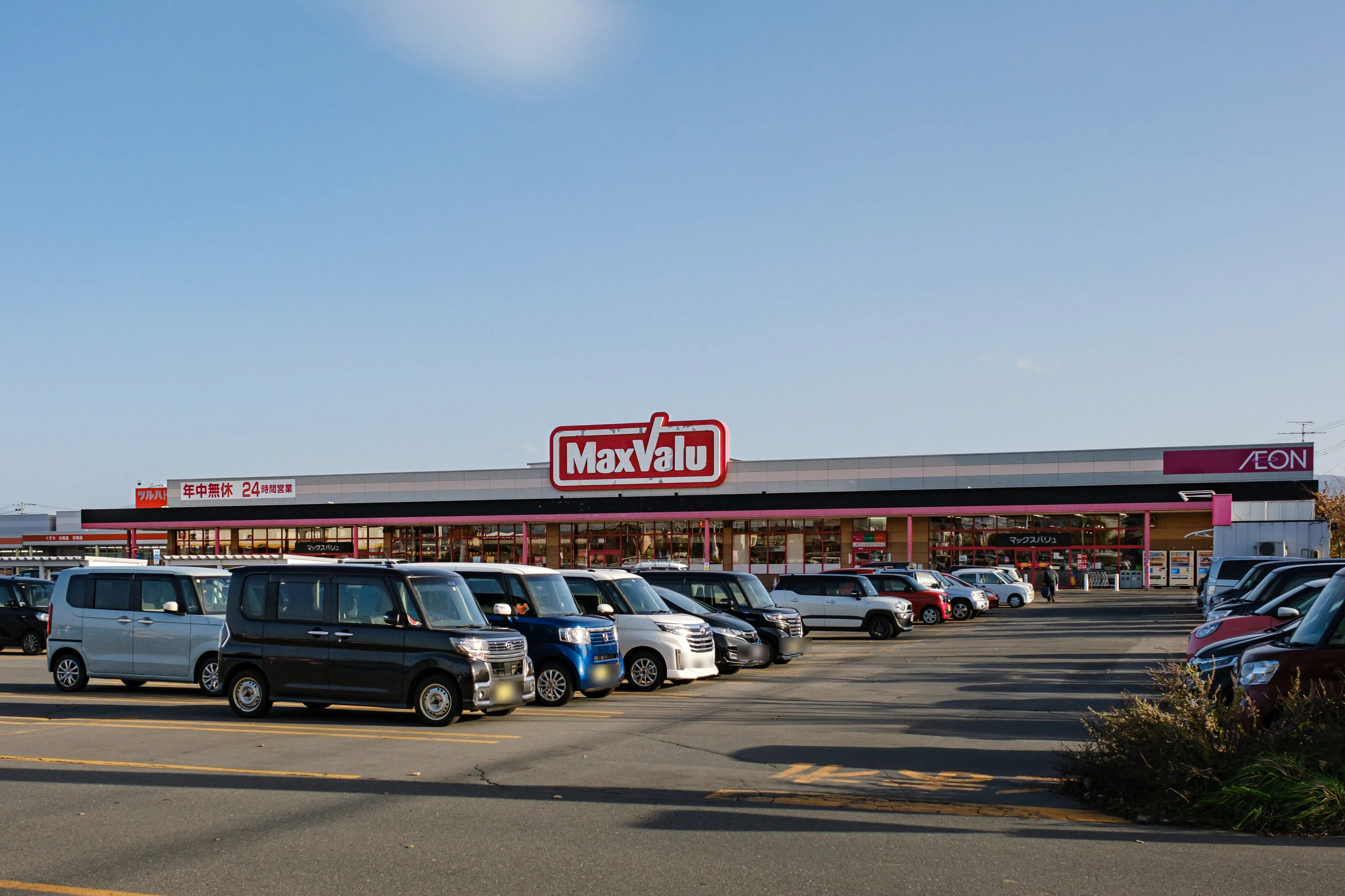 【マックスバリュ安原店】各種プロモーションイベントに最適な店舗内で視認性の良いイベントスペース