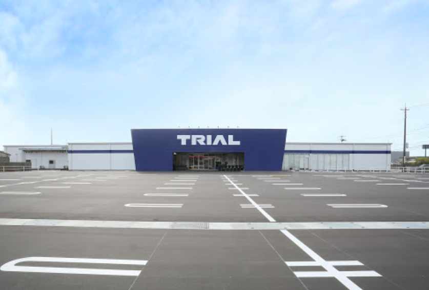 【スーパーセンタートライアル長府店】キッチンカー（調理営業）出店限定/屋外スペース