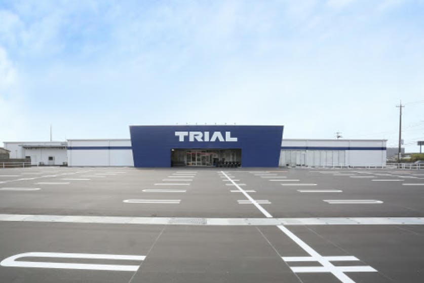 【スーパーセンタートライアル長府店】キッチンカー(調理営業)出店限定/屋外スペース