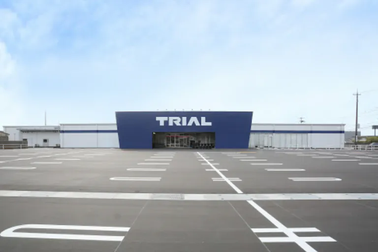 【スーパーセンタートライアル長府店】キッチンカー(調理営業)出店限定/屋外スペースの画像1