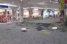 【イオンモール鶴見緑地】イオン前