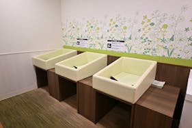 【イオンモール長久手】モール内広告 ベビールーム(3F)