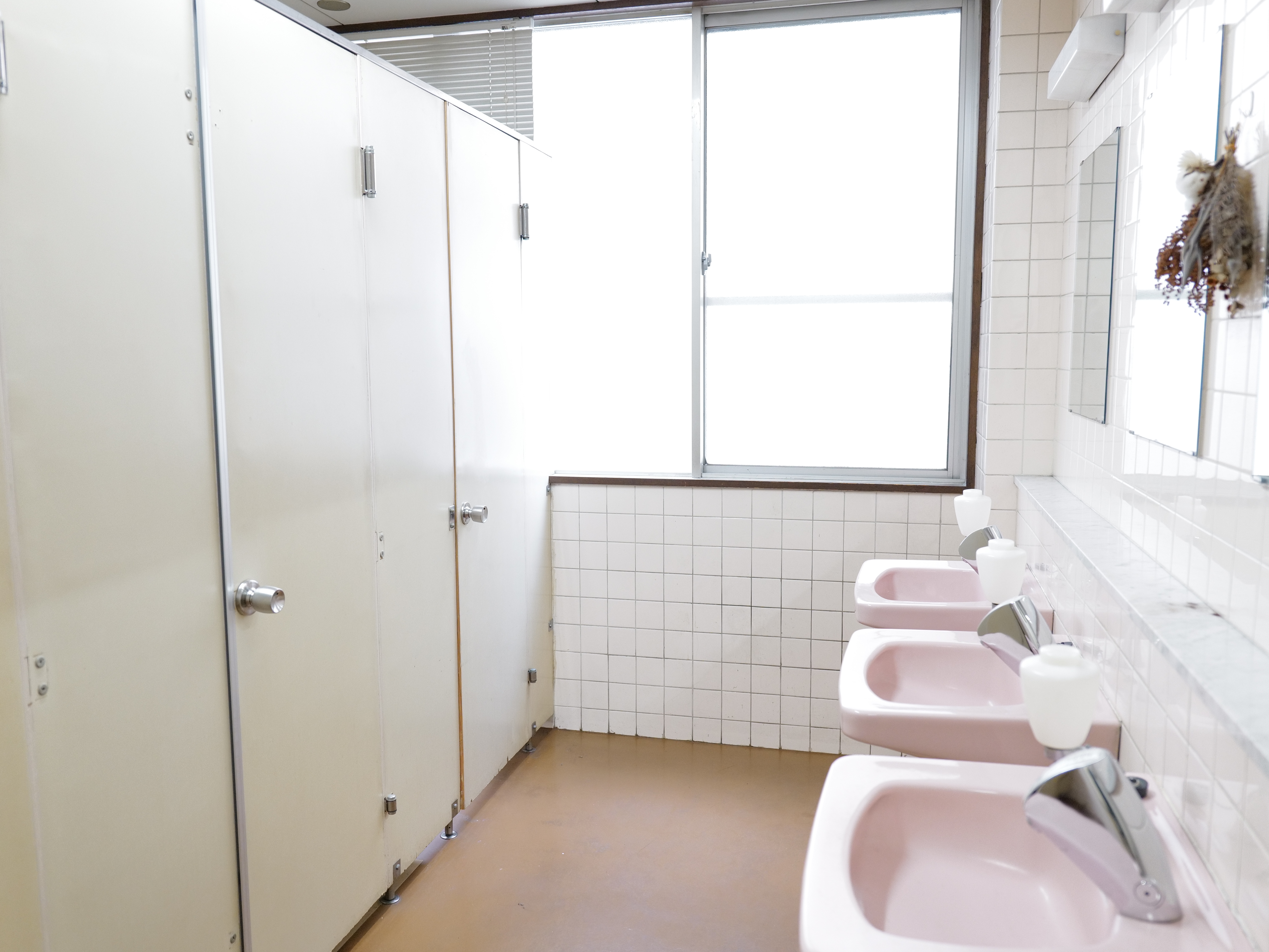 【飯田橋駅2分】撮影やイベントに最適な学校跡地のレンタルスペース（ビル一棟貸し）