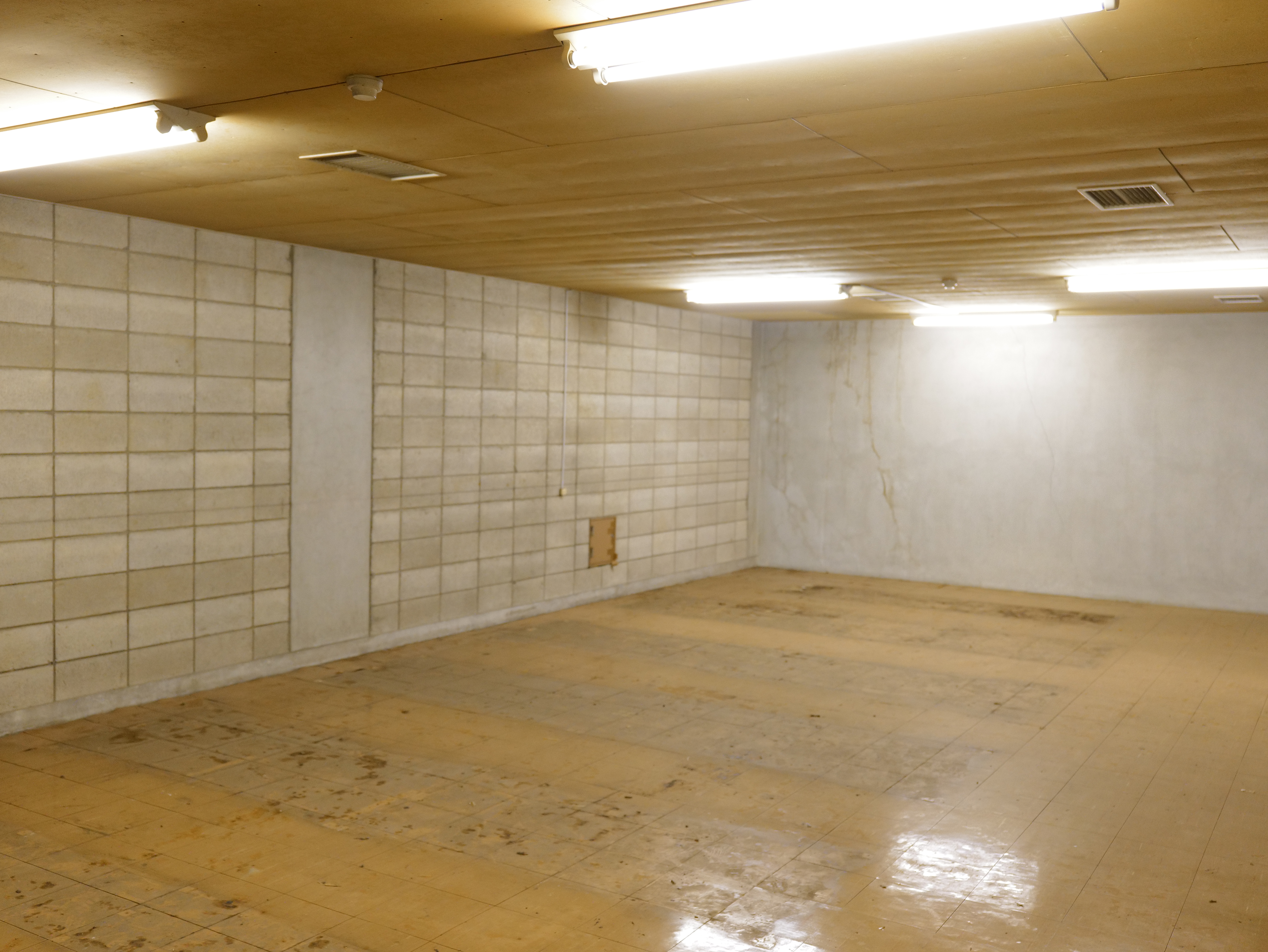 【飯田橋駅2分】撮影やイベントに最適な学校跡地のレンタルスペース（ビル一棟貸し）