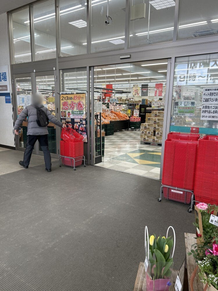 【エフマート鈴鹿インター】販促キャンペーンやプロモーションイベントに適した食品側スペースの画像