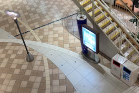 【ステラタウン】ポップアップストアやプロモーションに適したショッピングモール2Fにあるインフォメーション近くのイベントスペース