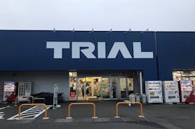 【スーパーセンタートライアル小山店】キッチンカー(調理営業)出店限定/屋外スペース ※ケバブと焼鳥利用不可