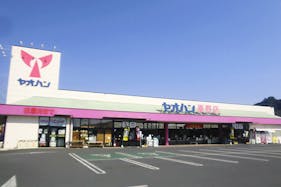 【ヤオハン栗野店】プロモーションやキッチンカーに最適な店頭軒下スペース