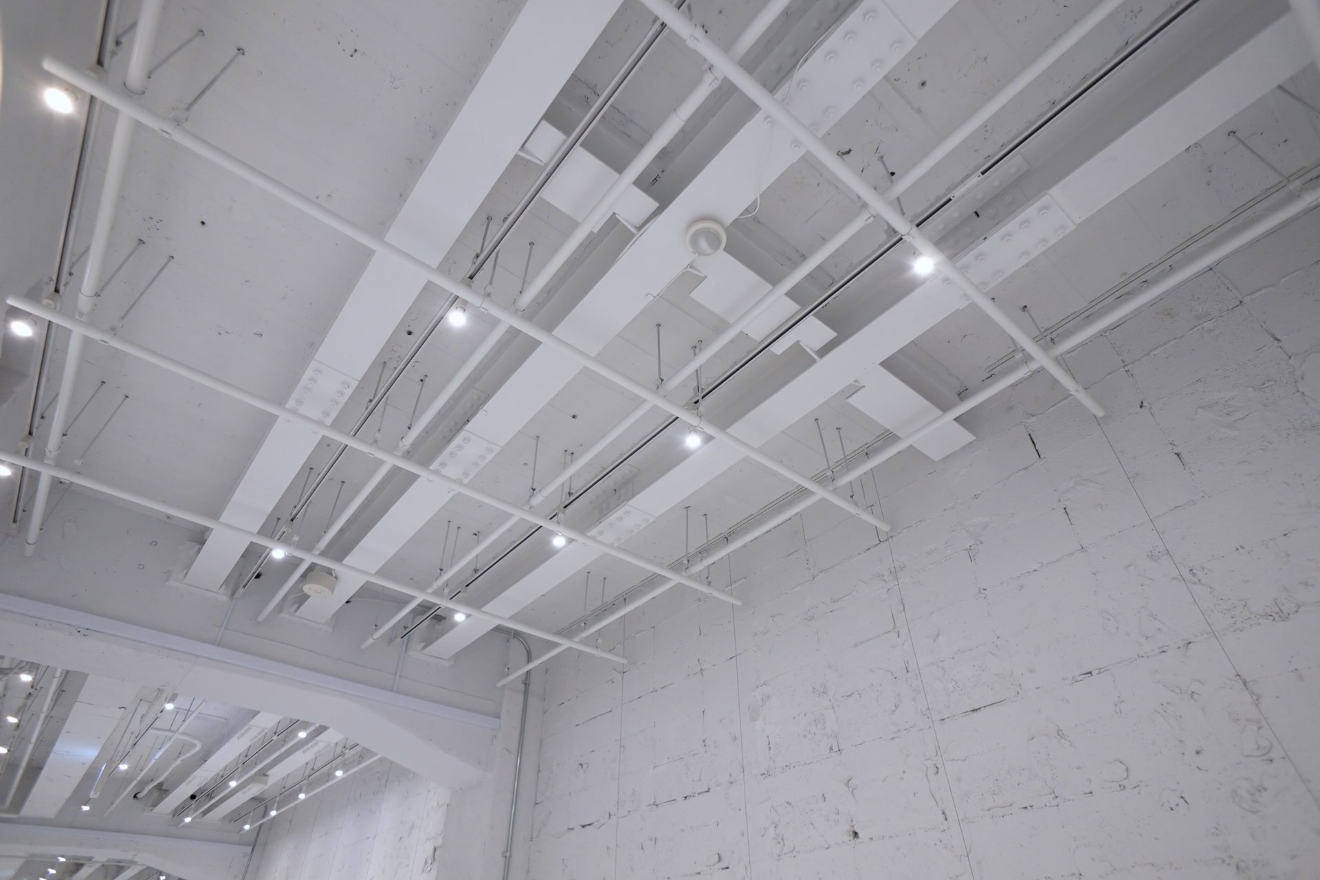 【明治神宮前＜原宿＞駅2分】アパレルの展示販売会やアート展、招待制のイベントに最適な200名収容可能なイベントスペース