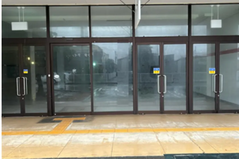 【西友 松長店】<料金改定:お値下げしました> 1階テナント跡区画 (薬局テナントと100均テナントの間) プロモーション用途や物販、食物販のポップアップストアに最適なスーパー店内催事イベントスペース