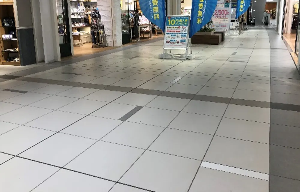 【ららぽーと海老名】2-④ 東南通路
