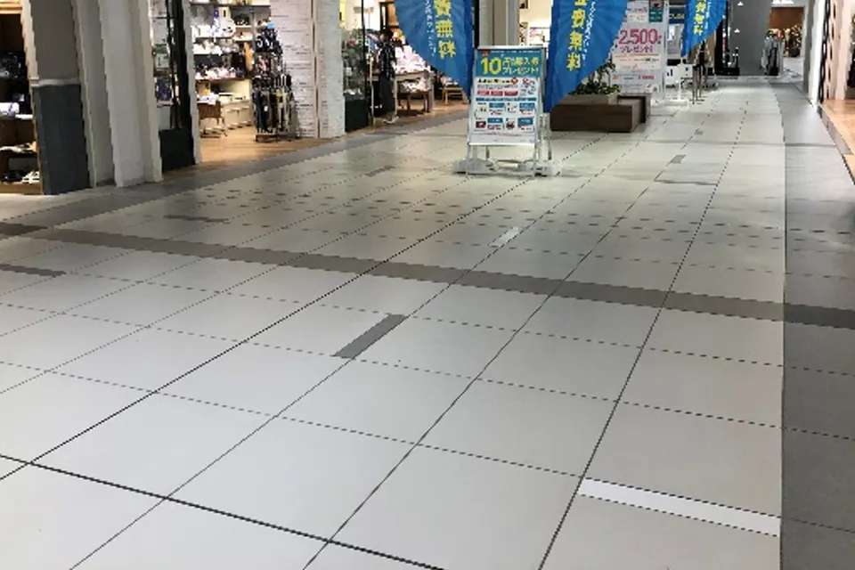 【ららぽーと海老名】2-④ 東南通路