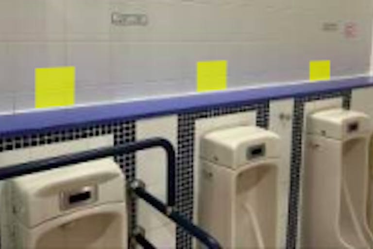 【イオンモール鶴見緑地】モール内広告 化粧室の画像3