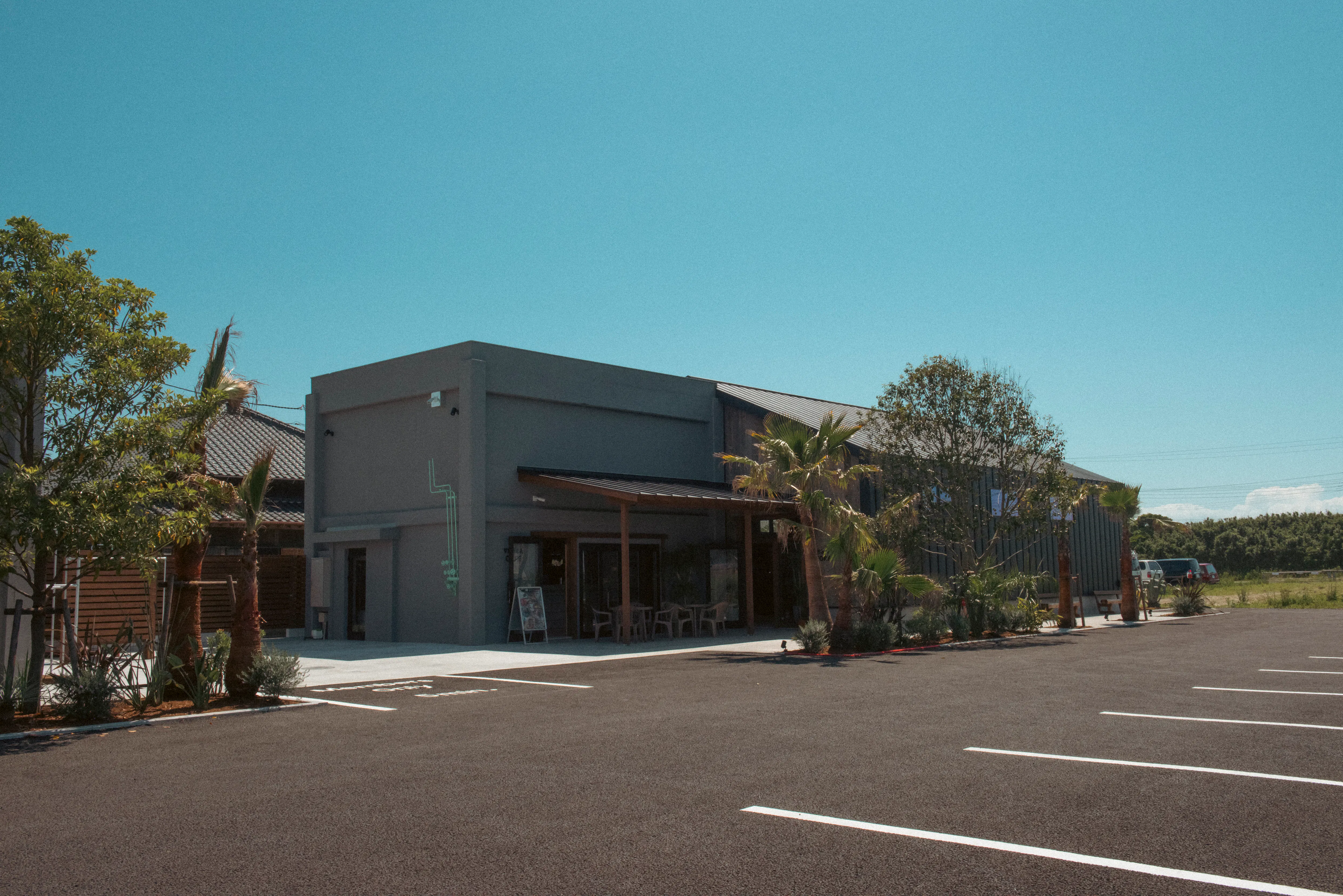 【九十九里町エリア】展示会やポップアップ利用に適したカリフォルニアイメージのカフェスペース