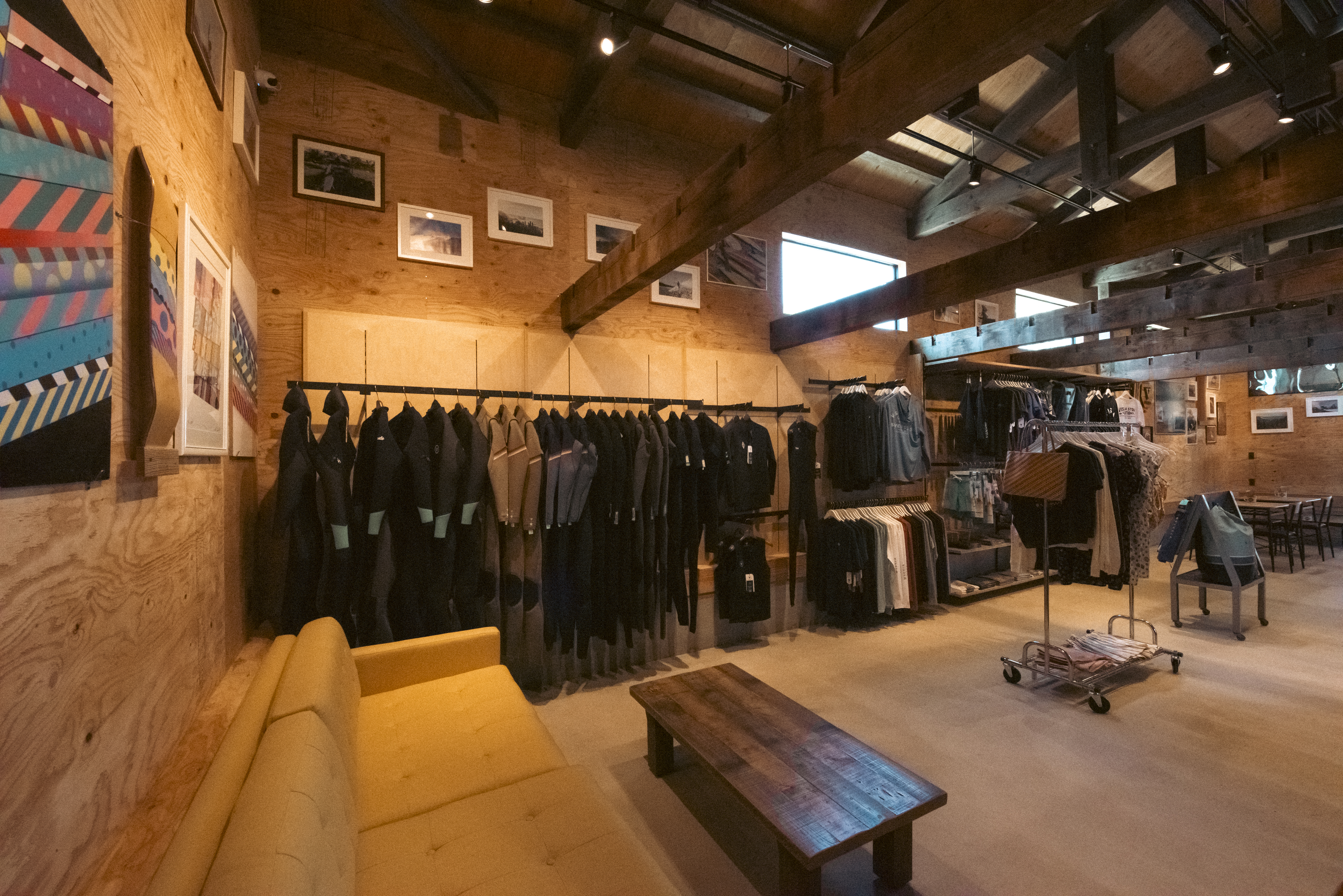 【九十九里町エリア】展示会やポップアップ利用に適したカリフォルニアイメージのカフェスペース