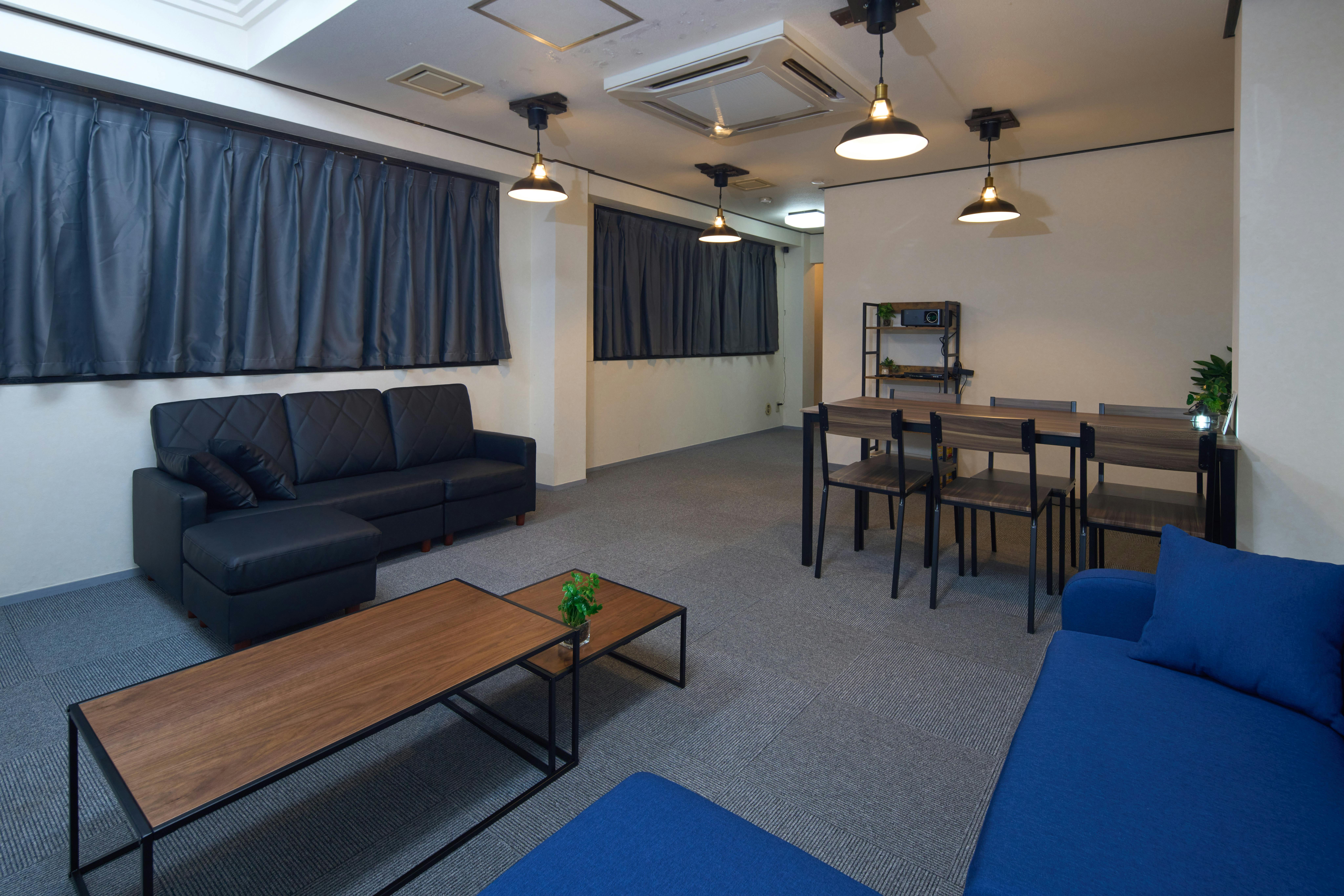 【平塚駅5分】オフ会等のプライベート利用に最適な特大スクリーン付きのレンタルスペース