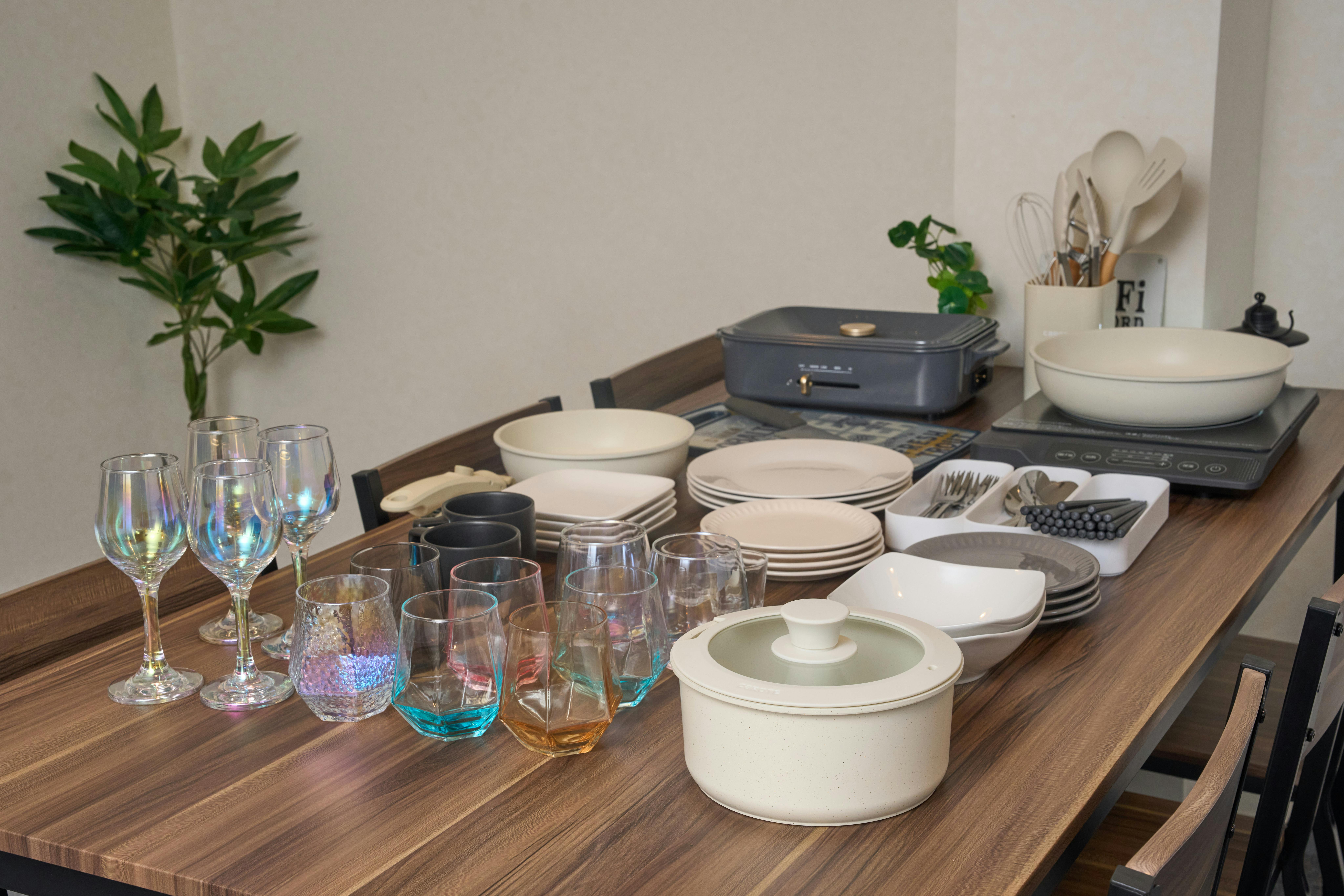 【平塚駅5分】オフ会等のプライベート利用に最適な特大スクリーン付きのレンタルスペース