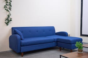 【平塚駅5分】オフ会等のプライベート利用に最適な特大スクリーン付きのレンタルスペース